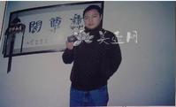紫砂壶艺师图片:项峻