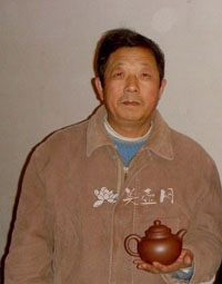 紫砂壶艺师图片:徐金根