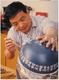 紫砂壶艺师图片:徐安碧