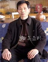 紫砂壶艺师图片：储集平 