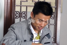 紫砂壶艺师图片：曹宇宏 