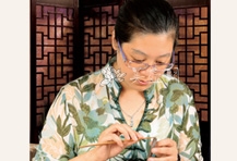 紫砂壶艺师图片:李利