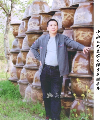 紫砂壶艺师图片：李元军 