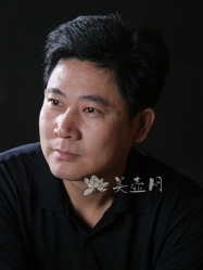 紫砂壶艺师图片:李锡良