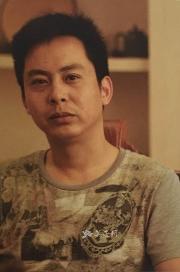 紫砂壶艺师图片:张杰