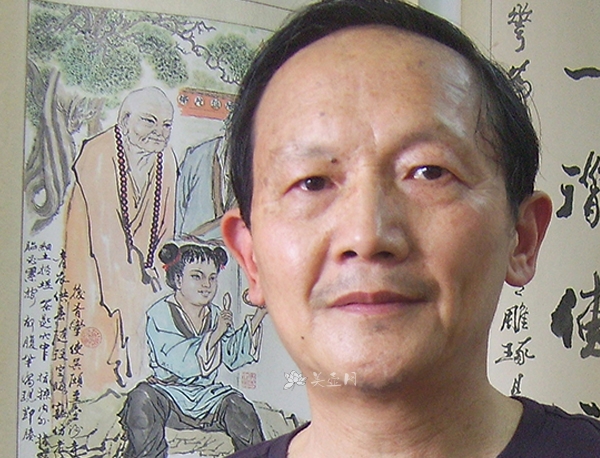 紫砂壶艺师图片：朱鸿钧 
