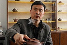 紫砂壶艺师图片:程建云