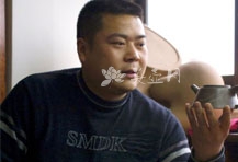 紫砂壶艺师图片:许益军